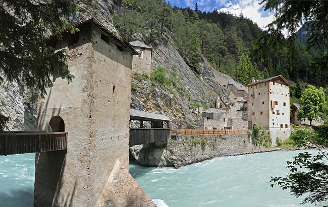 Radwandern Tirol Innradweg Festung Altfinstermünz Tiroler Oberland©tvb-tiroler-oberland-kurt-kirschner