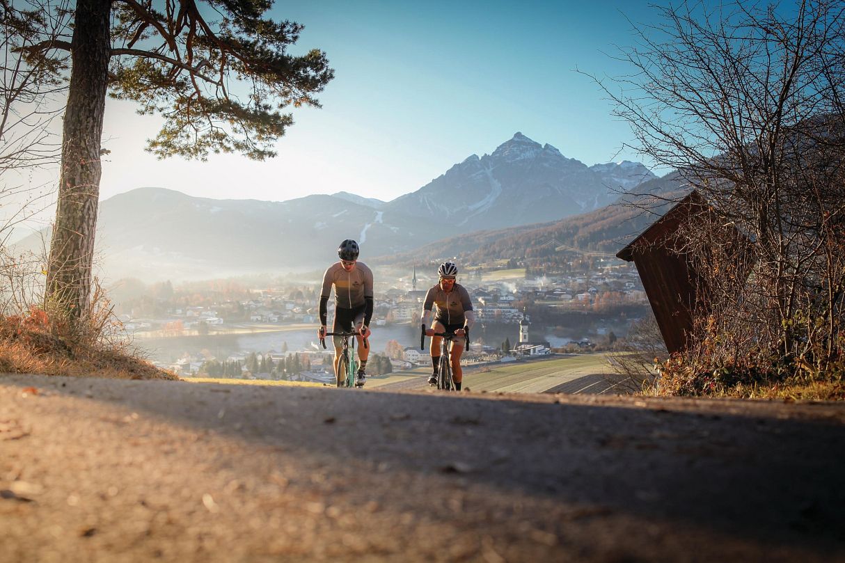 hwest_hotel_hall_rennrad_tour_natters_©tvb_innsbruck_bernhard_fritz